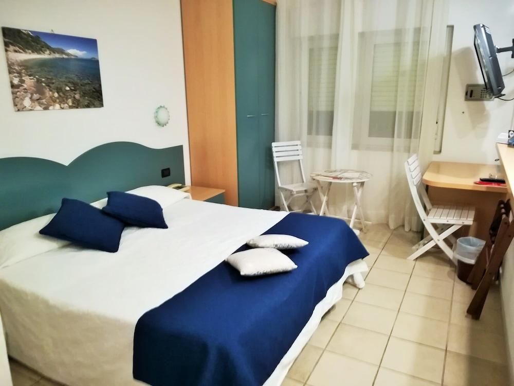 Hotel La Caletta Porto Santo Stefano  Esterno foto